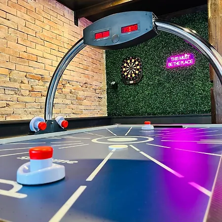 Overnight No4 - Arcade, Kino, Airhockey, Dart Prázdninový dům Isernhagen